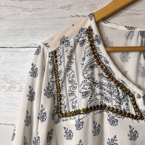 Catherines Blouse Womens Size 1X Blue & White Boho Peasant Metal Embellishments - Picture 10 of 15